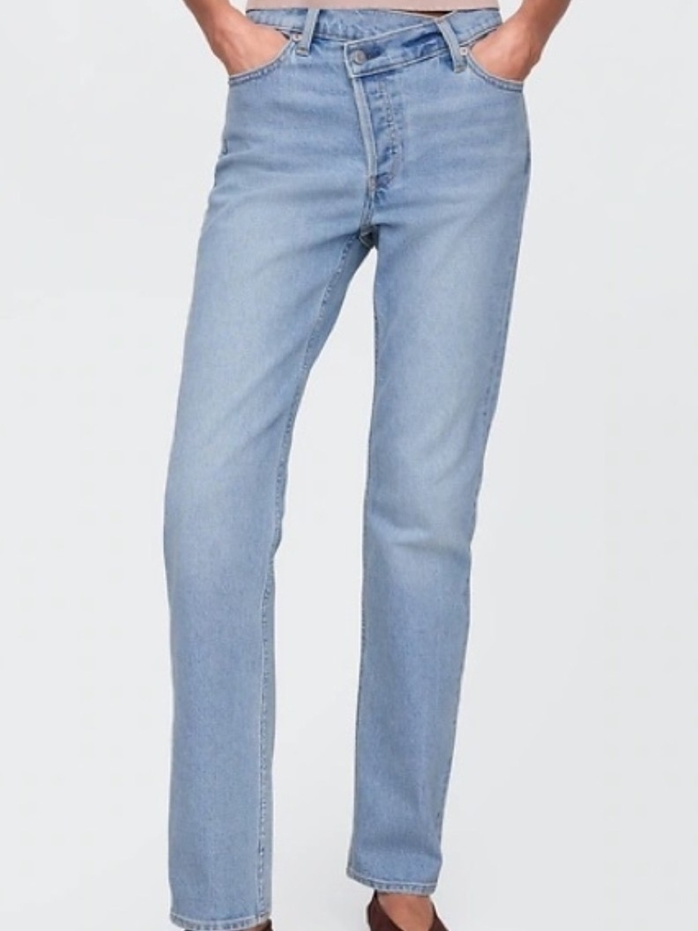 NWT GAP 90s Straight High Rise Crossover Button Light Blue Women's Jeans 29 or 8